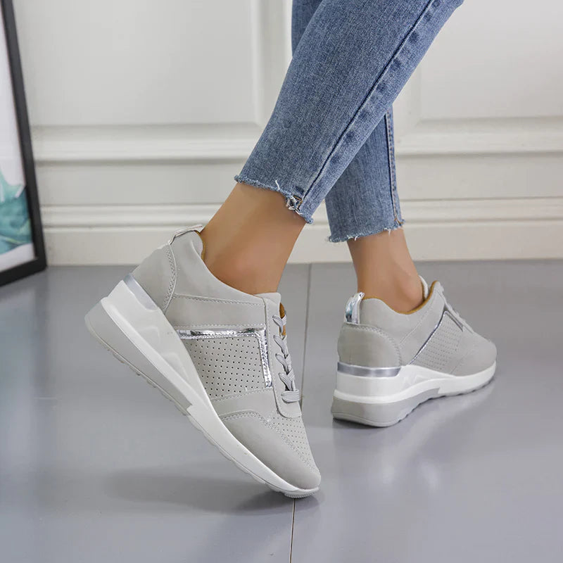 Daphne™ Sneaker - Say goodbye to aching feet!