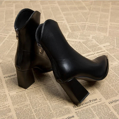 Kjella™ Chrome Tip Chelsea Boot