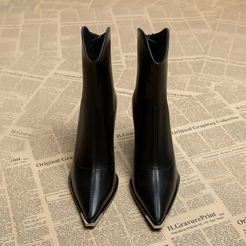 Kjella™ Chrome Tip Chelsea Boot